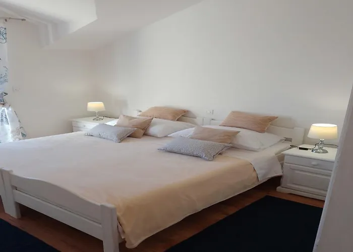 Daire Laura Mljet - Comfort One Bedroom With Balcony And Sea View
